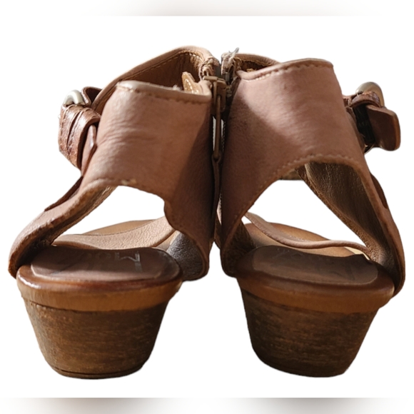MIZ MOOZ | LEATHER BUCKLE SANDALS | SIZE 37 [6.5 - 7] - Picture 9 of 14